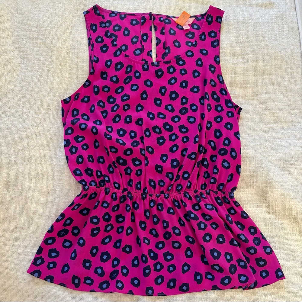 Lilly Pulitzer Dune Top in Mambo Pink Amuse Bouche, size M